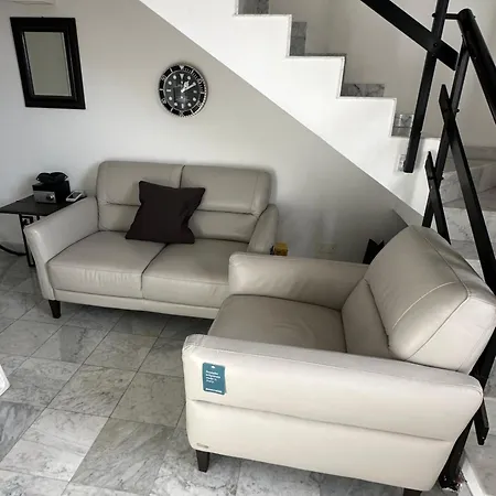 Bilocale In Marmo A Prato Apartment *