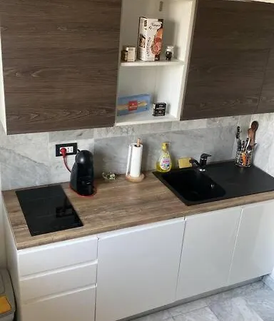 Apartment Bilocale In Marmo A Prato *